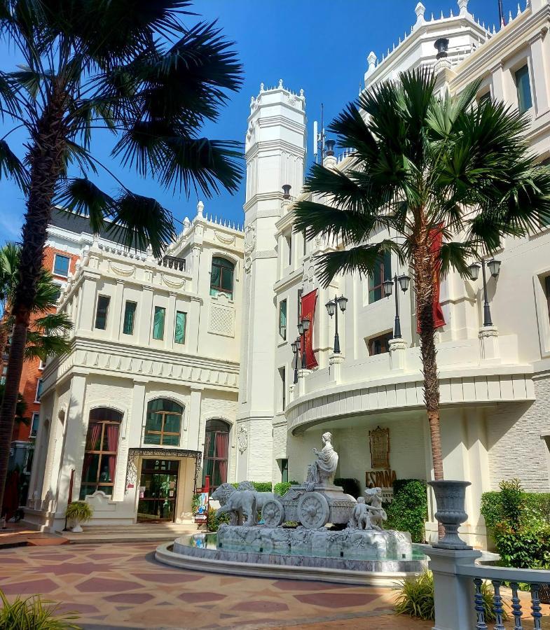 Espana Resort Pattaya Jomtien Exterior photo